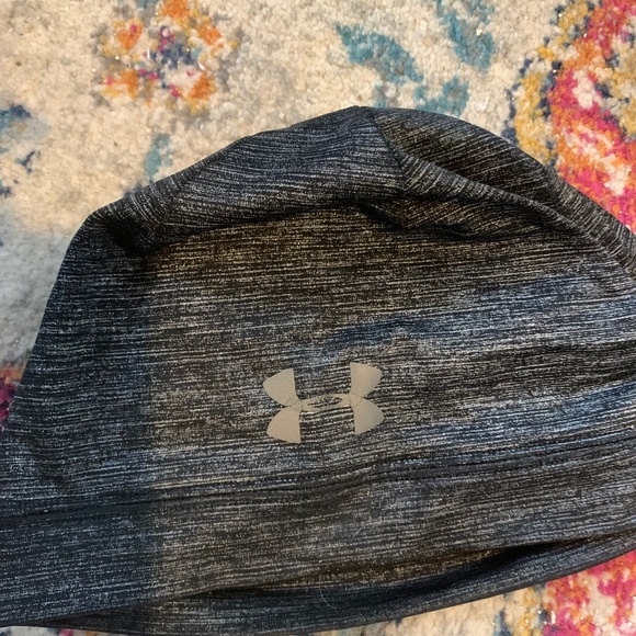 Under Armour Beanie - Picture 1 of 2